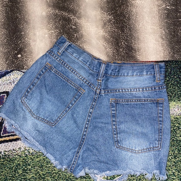 Ripped Jean Denim Shorts - Picture 2 of 2